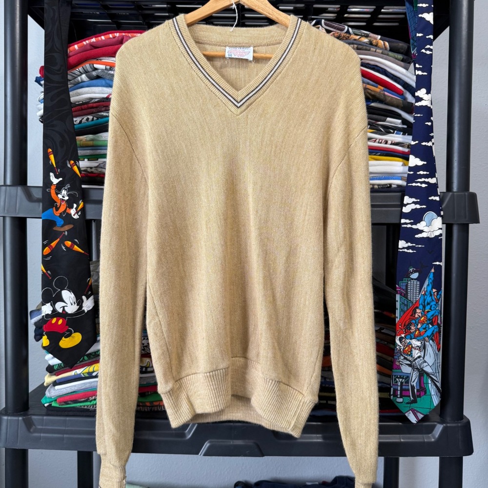 Vintage Tan Puritan V-Neck Sweater Medium Light Wear